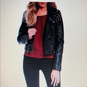 Joe’s Moto Jacket with pearl.